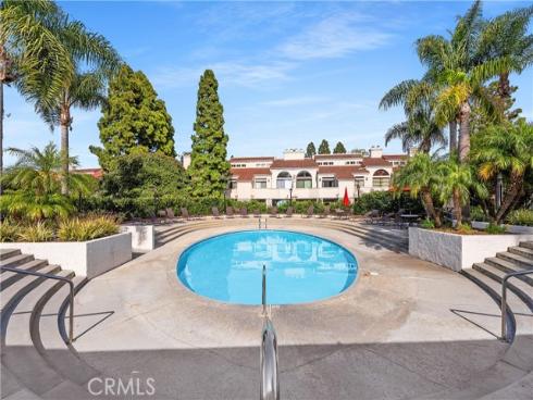 17172  Abalone  211 , Huntington Beach, CA