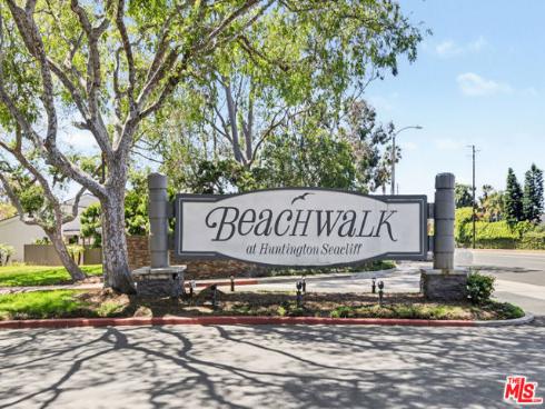 19525  Starfish   Lane, Huntington Beach, CA