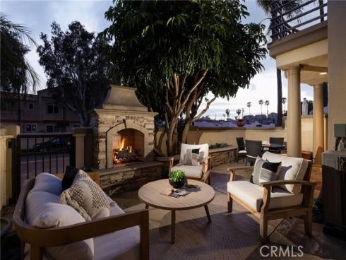 513  Pierside   Circle, Huntington Beach, CA