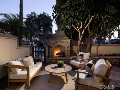 513  Pierside   Circle, Huntington Beach, CA