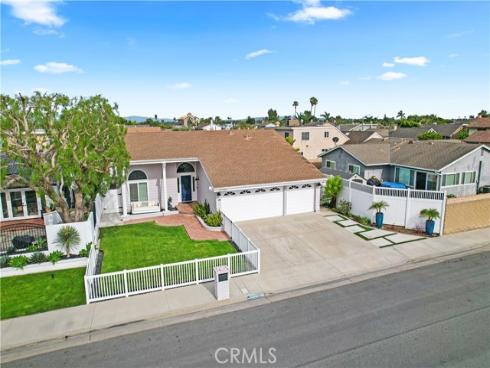 20082  Mayport   Lane, Huntington Beach, CA