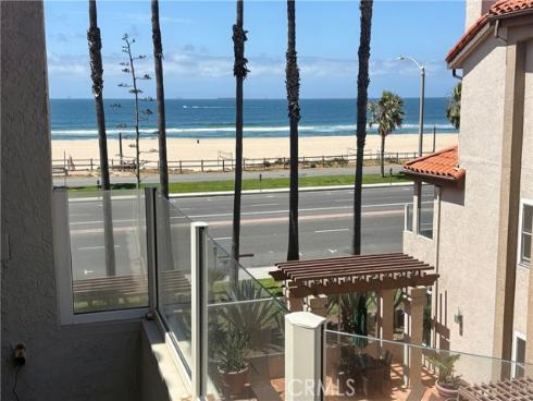 1400 Pacific Coast 305