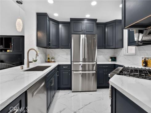 1400  Pacific Coast  305 , Huntington Beach, CA