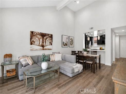 1400  Pacific Coast  305 , Huntington Beach, CA