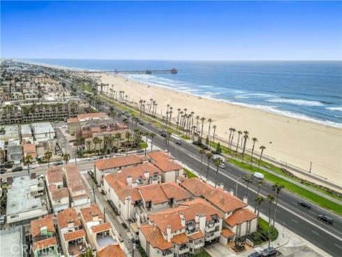 1400  Pacific Coast  305 , Huntington Beach, CA