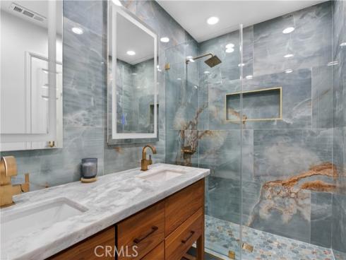 1400  Pacific Coast  305 , Huntington Beach, CA