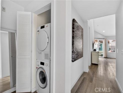 1400  Pacific Coast  305 , Huntington Beach, CA