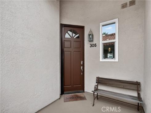 1400  Pacific Coast  305 , Huntington Beach, CA