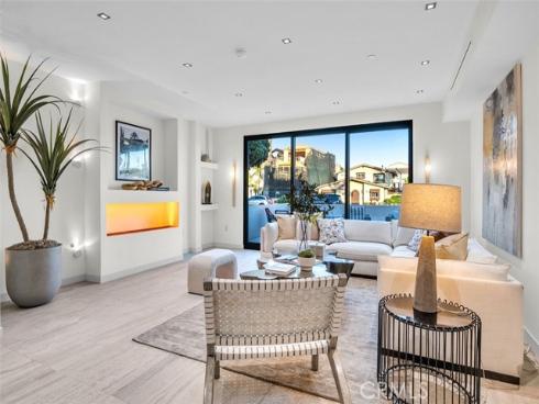 505  17th   Street, Huntington Beach, CA