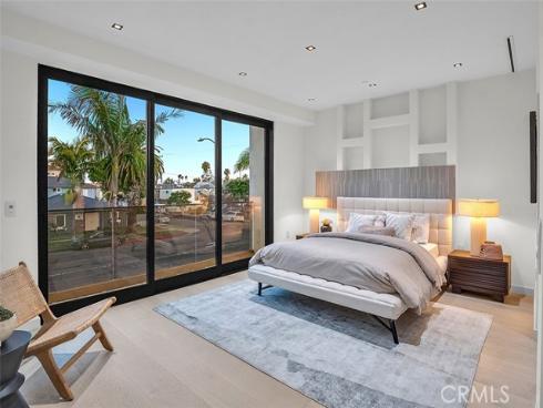 505  17th   Street, Huntington Beach, CA