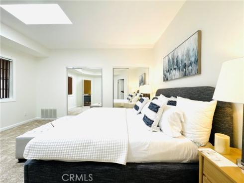 626  Lake  37  Street, Huntington Beach, CA