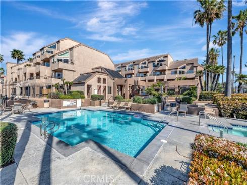 1200  Pacific Coast  426 , Huntington Beach, CA