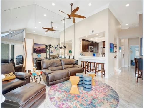 1200  Pacific Coast  426 , Huntington Beach, CA