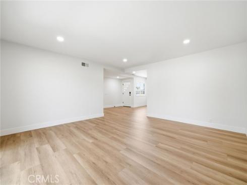 19562  Aragon   Circle, Huntington Beach, CA