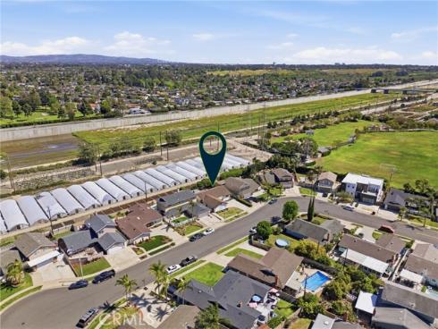 19562  Aragon   Circle, Huntington Beach, CA