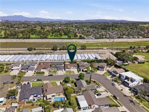 19562  Aragon   Circle, Huntington Beach, CA