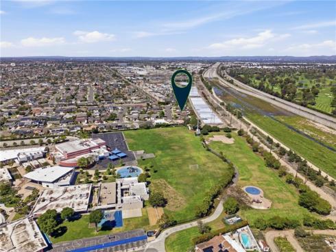 19562  Aragon   Circle, Huntington Beach, CA