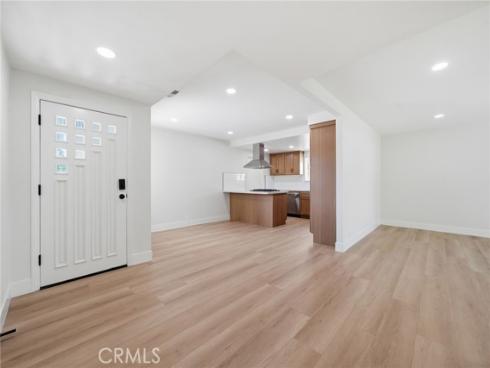 19562  Aragon   Circle, Huntington Beach, CA