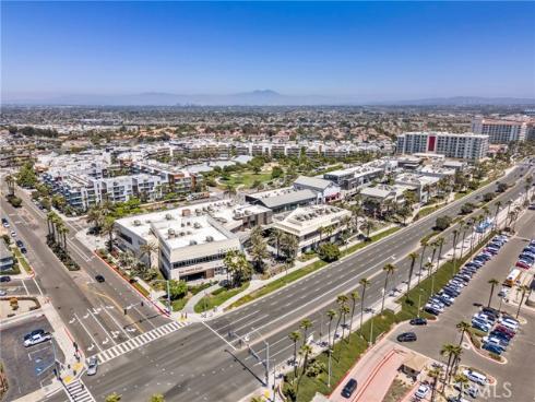 19562  Aragon   Circle, Huntington Beach, CA