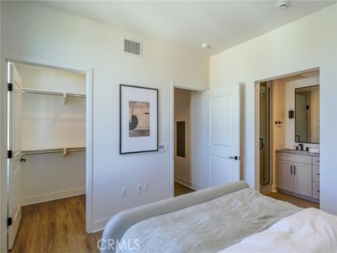 414  Main  400 , Huntington Beach, CA