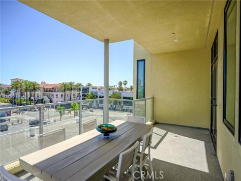 414  Main  400 , Huntington Beach, CA