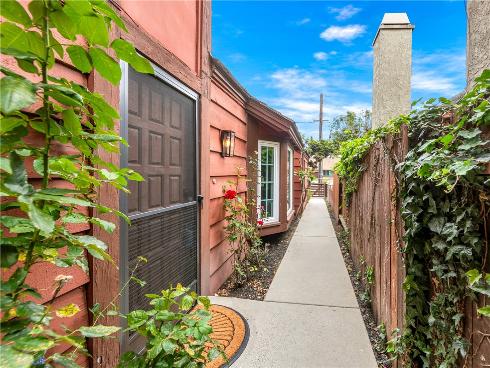 2007  Delaware   Street, Huntington Beach, CA