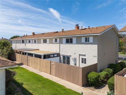 19868  Piccadilly   Lane, Huntington Beach, CA