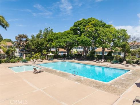 19868  Piccadilly   Lane, Huntington Beach, CA