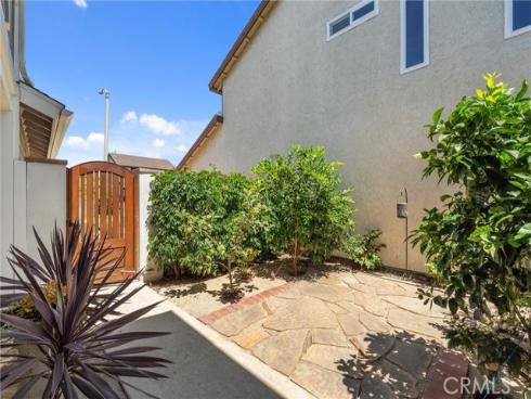 7812  Connie Dr  , Huntington Beach, CA