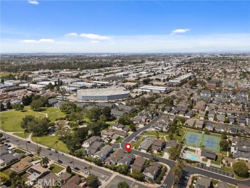 7812  Connie Dr  , Huntington Beach, CA