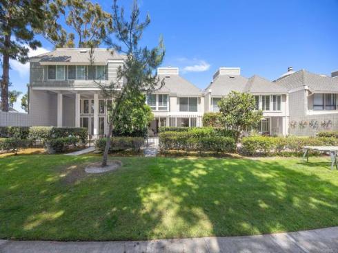 4162  Racquet Club Dr  , Huntington Beach, CA