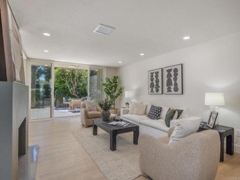 4162  Racquet Club Dr  , Huntington Beach, CA