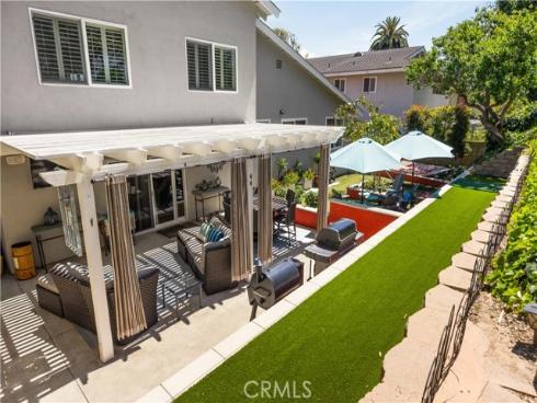 16541  Charleyville  , Huntington Beach, CA