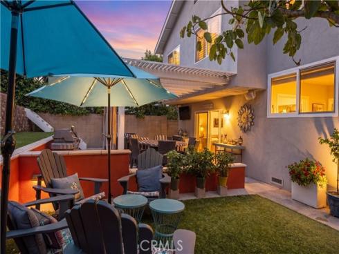 16541  Charleyville  , Huntington Beach, CA