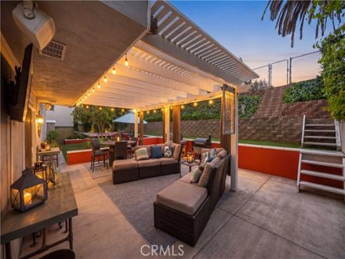 16541  Charleyville  , Huntington Beach, CA