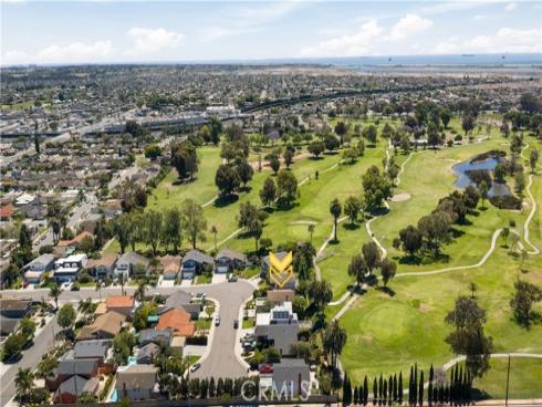 16541  Charleyville  , Huntington Beach, CA