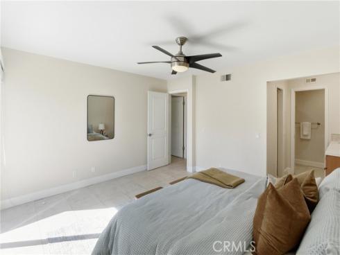 8885  Plumas Circle  1114C , Huntington Beach, CA