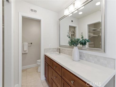 8885  Plumas Circle  1114C , Huntington Beach, CA