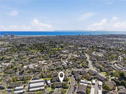 8885  Plumas Circle  1114C , Huntington Beach, CA