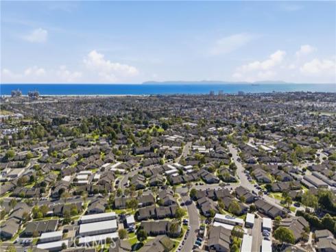 8885  Plumas Circle  1114C , Huntington Beach, CA