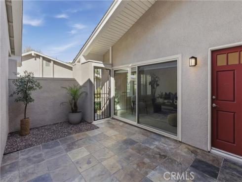 8885  Plumas Circle  1114C , Huntington Beach, CA