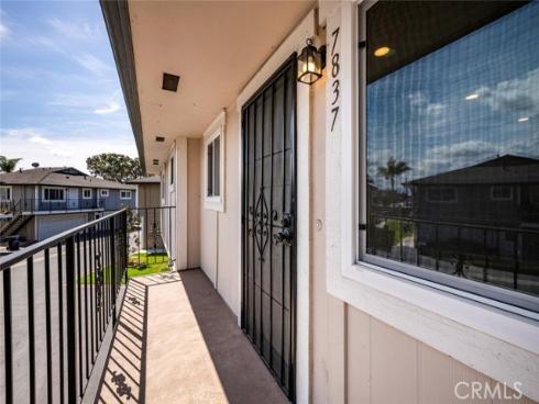 7837  Arbor  96D  Circle, Huntington Beach, CA