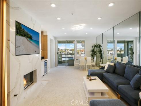 4165  Warner  202  Avenue, Huntington Beach, CA