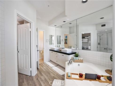 4165  Warner  202  Avenue, Huntington Beach, CA