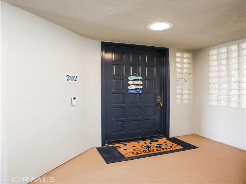 4165  Warner  202  Avenue, Huntington Beach, CA