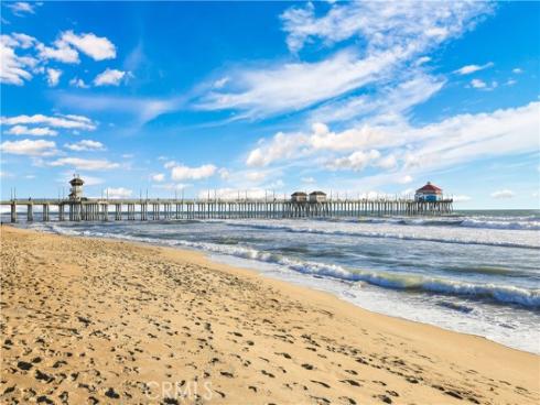 4165  Warner  202  Avenue, Huntington Beach, CA