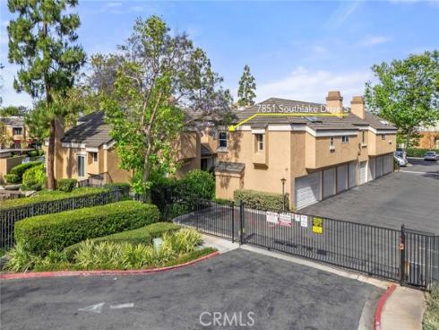 7851  Southlake  5 , Huntington Beach, CA