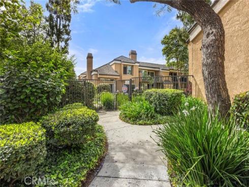 7851  Southlake  5 , Huntington Beach, CA