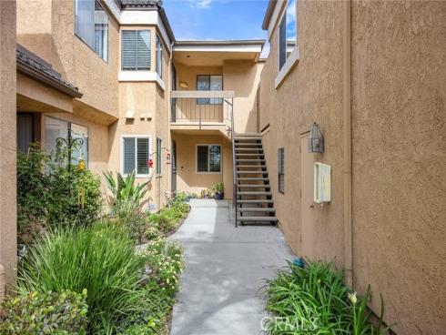 7851  Southlake  5 , Huntington Beach, CA