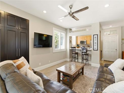 20251  Cape Coral  101  Lane, Huntington Beach, CA